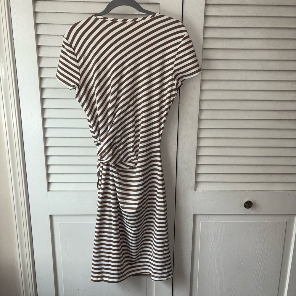 J McLaughlin Catalina Cloth Tie Dress M Brown White Stripe Travel - Picture 5 of 6